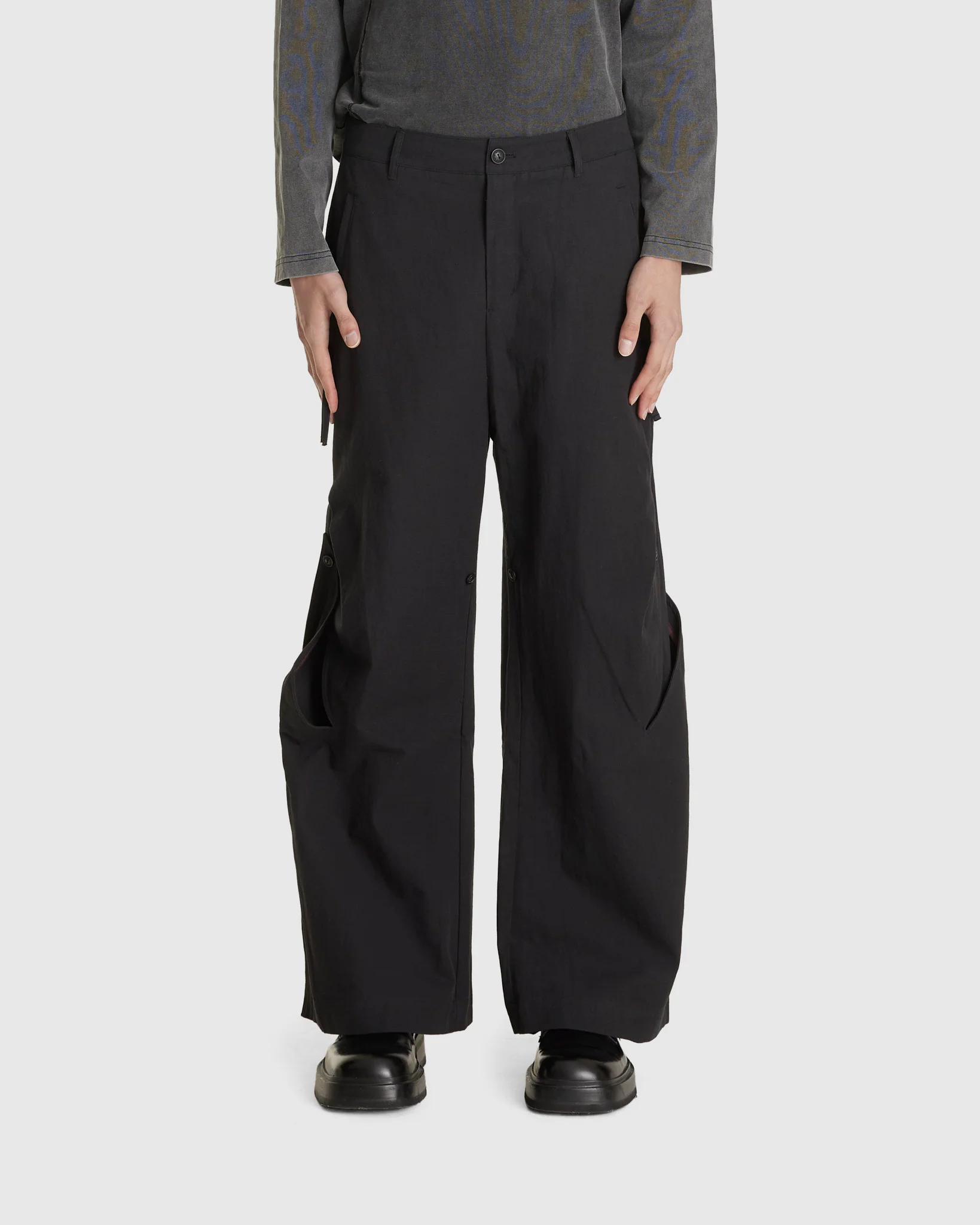 Pleats Pants