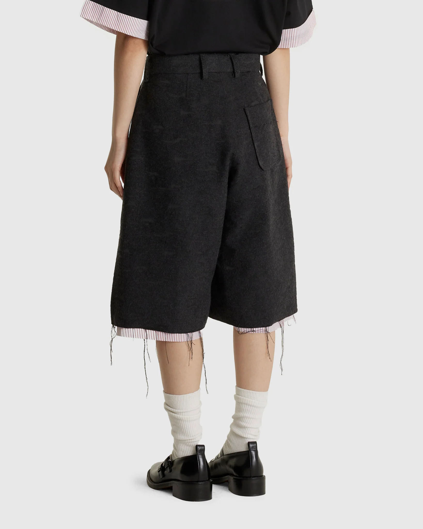 Wide Tailored Shorts Waisted (W) - Image 3